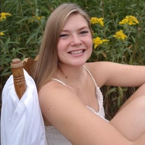 Meet your Posher, Nelli